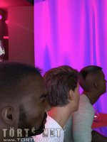 Fekete fickók fehér nőben - A nászút 2. rész - Erotikus képregény - 52. oldal Fekete fickók fehér nőben - A nászút 2. rész - Erotikus képregény - 52. oldal