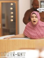 Mr. Whitehead  kalandjai - Hárem 5. rész - Erotikus képregény - 32. oldal