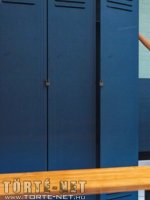 Rendőrök és nyomozók egymás között 4. rész - Erotikus képregény - 18. oldal